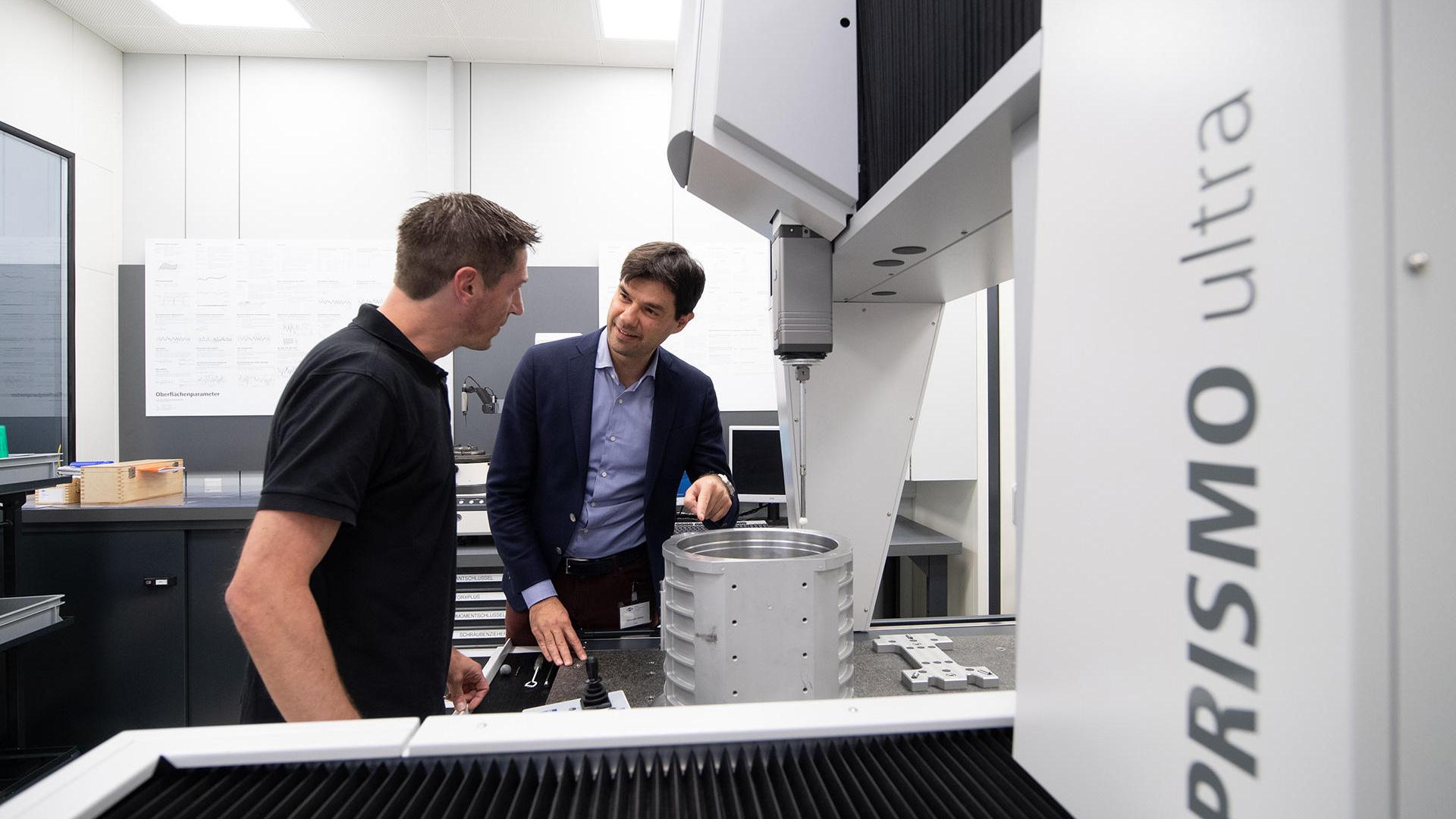 ZEISS PRISMO ultra használatban a MAPAL Dr. Kess KG vállalatnál