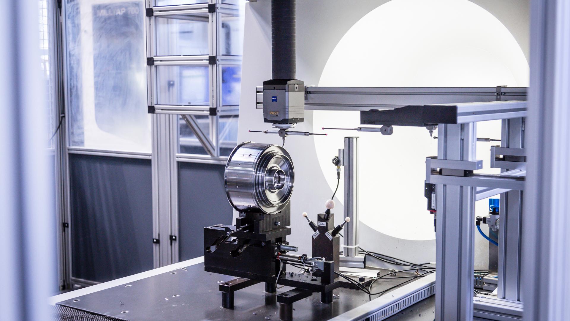 Hozzáadott érték a ZEISS méréstechnológiát és szoftvert tartalmazó rendszermegoldás révén