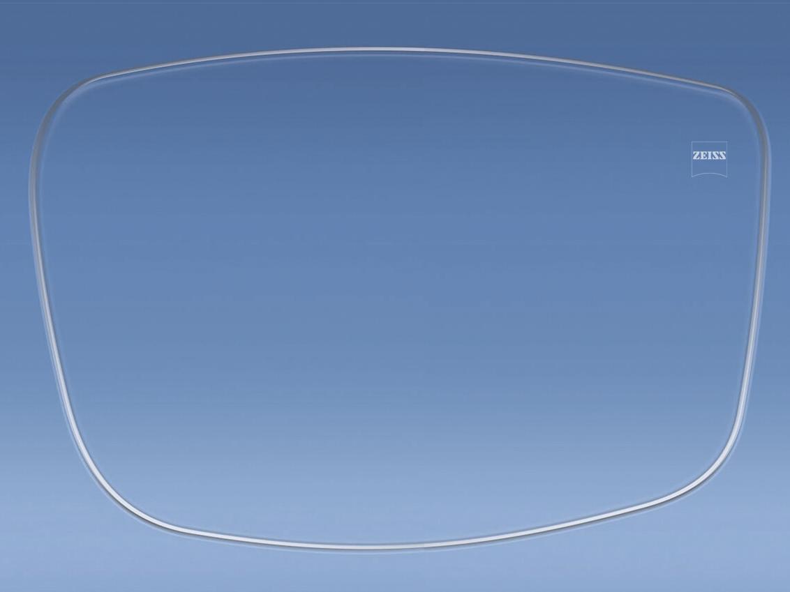 Az antisztatikus tulajdonságokat biztosító ZEISS szemüveglencse-réteggel ellátott, illetve anélküli lencséket bemutató ábra 