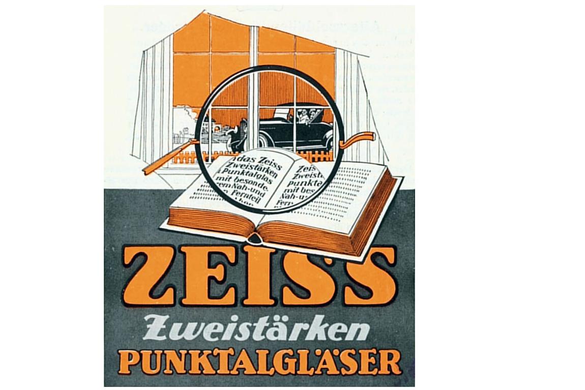 1912: A Punktal® lehetővé tette, hogy a viselő a lencse szélein át nézve is élesen lásson. 